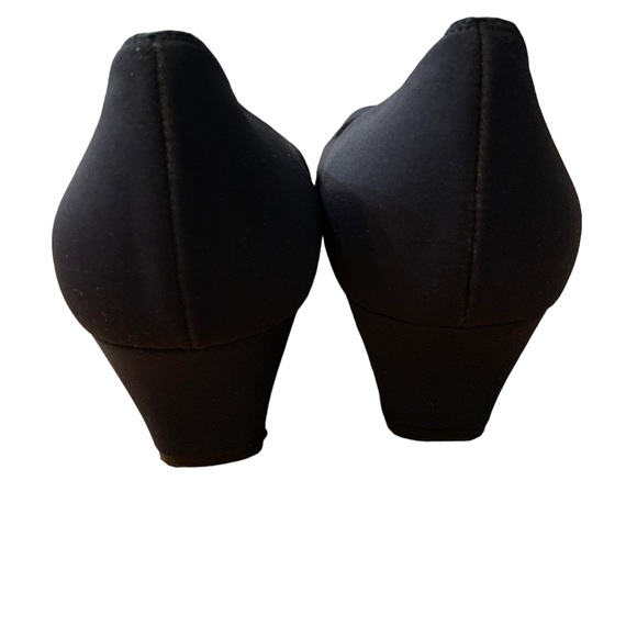 Salvatore Ferragamo Blue Heels , Size 7 - Picture 8 of 9